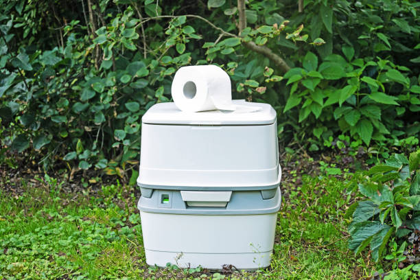 Portable bathroom rental in Dellwood, MO
